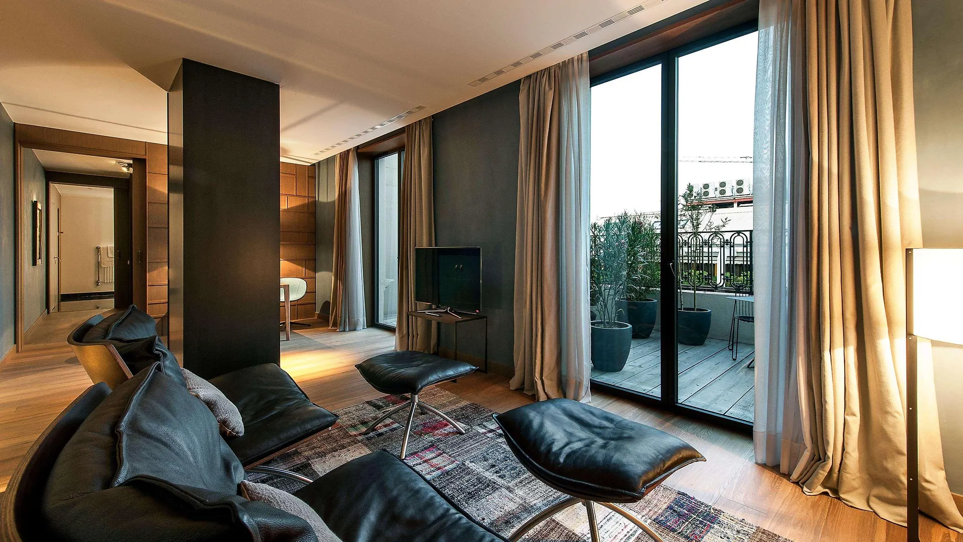 Alma Barcelona Gl Hotel 5*,